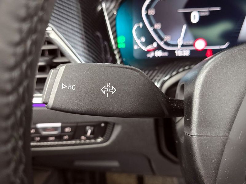 2021 BMW 3 Series 330e M Sport photo 29