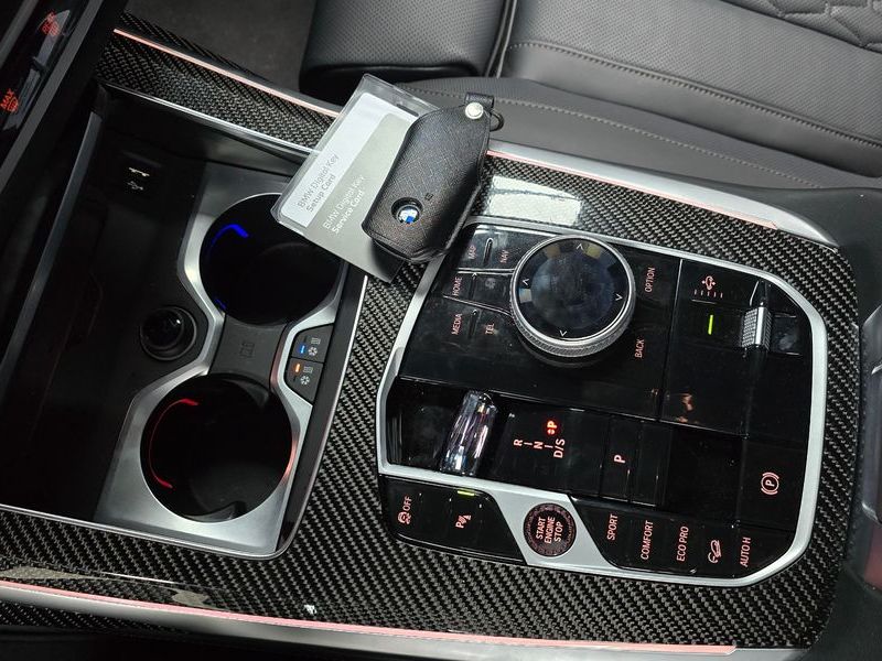 2026 BMW X7 xDrive 40i M Sport 7STR photo 9