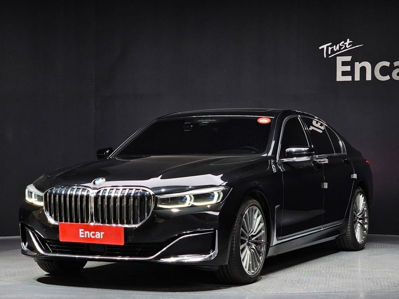 2021 BMW 7 Series 740i Design Pure Excellence photo 1