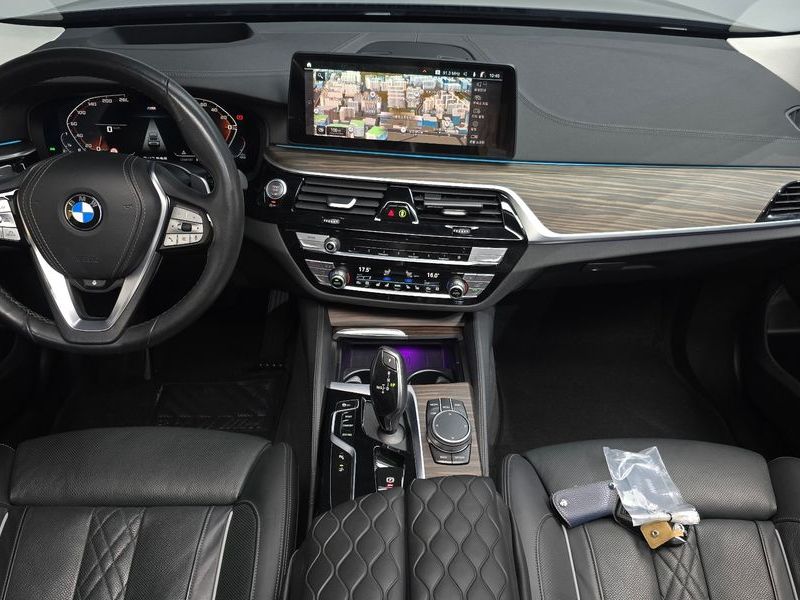 2023 BMW 6 Series 620d xDrive Luxury photo 7