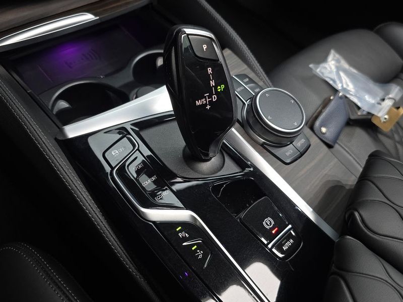 2023 BMW 6 Series 620d xDrive Luxury photo 9