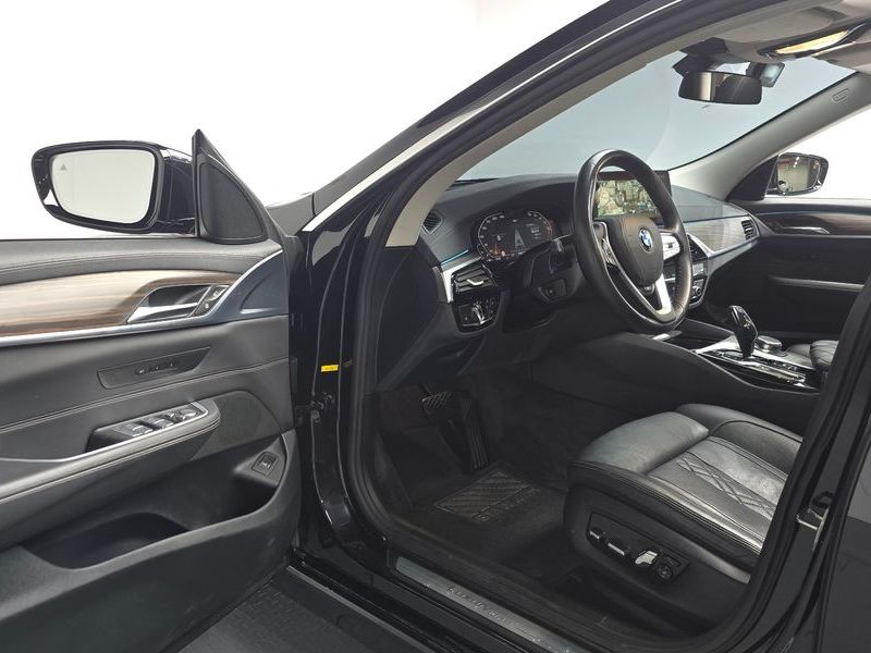 2023 BMW 6 Series 620d xDrive Luxury photo 10