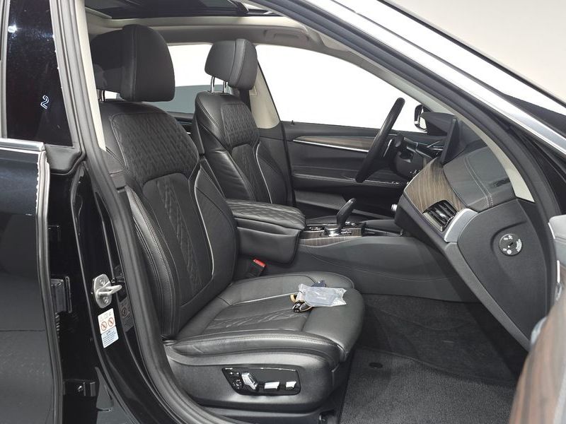 2023 BMW 6 Series 620d xDrive Luxury photo 11