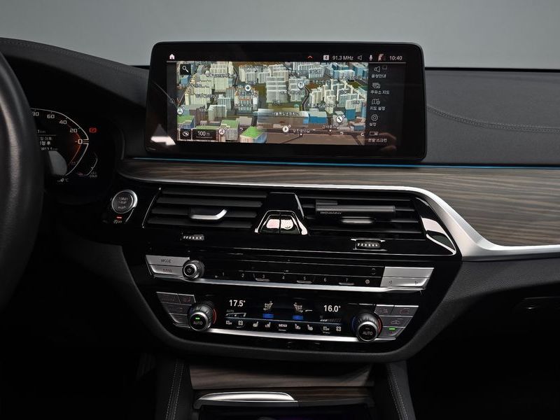2023 BMW 6 Series 620d xDrive Luxury photo 14