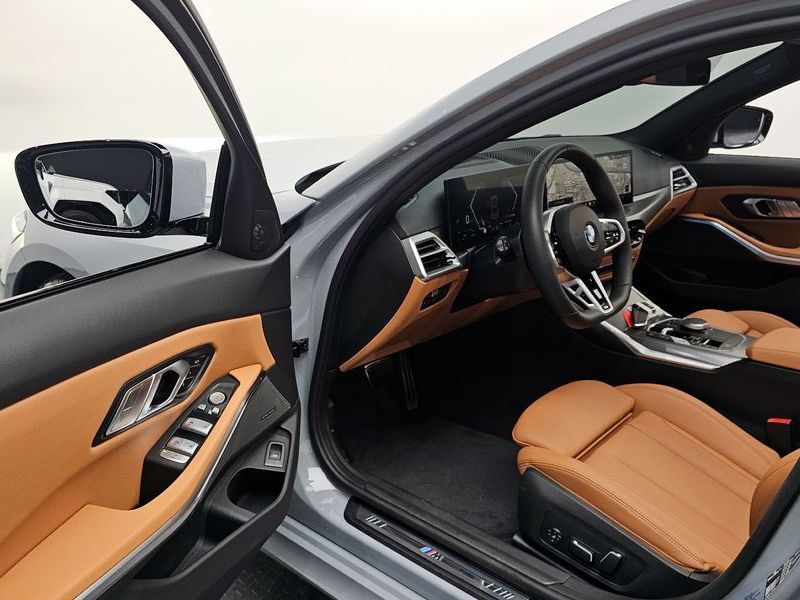 2026 BMW 3 Series 320i M Sport photo 10