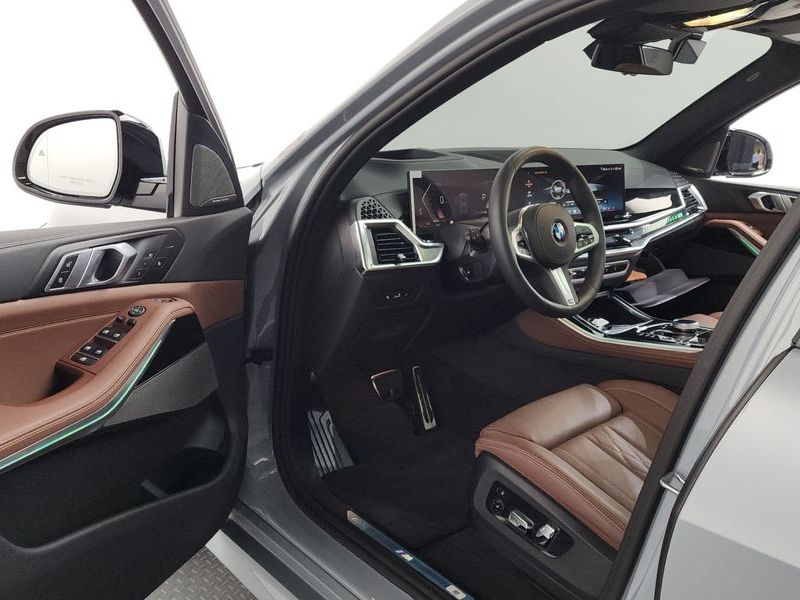 2026 BMW X5 xDrive 40d M Sport Online Exclusive Editon photo 10