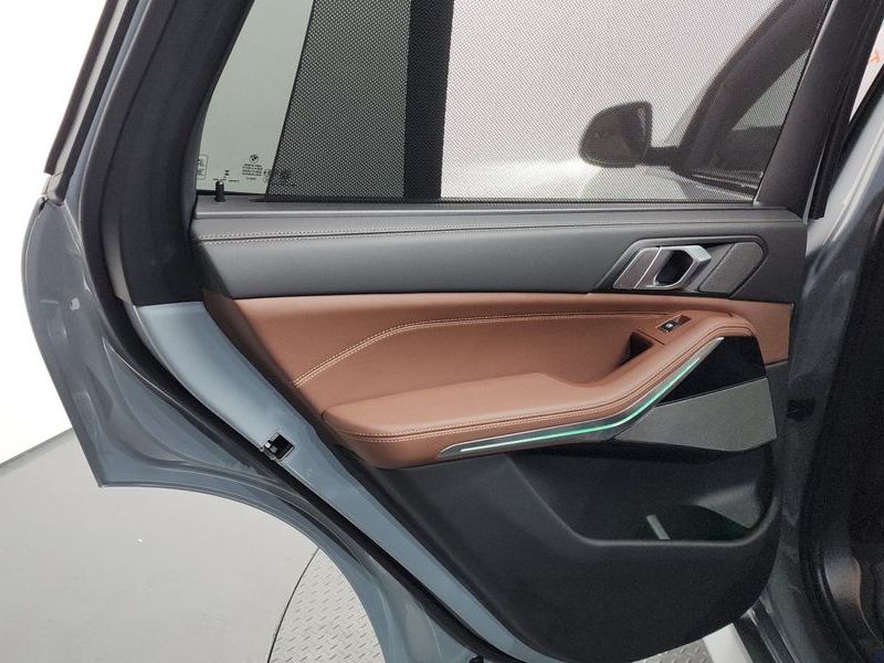 2026 BMW X5 xDrive 40d M Sport Online Exclusive Editon photo 25