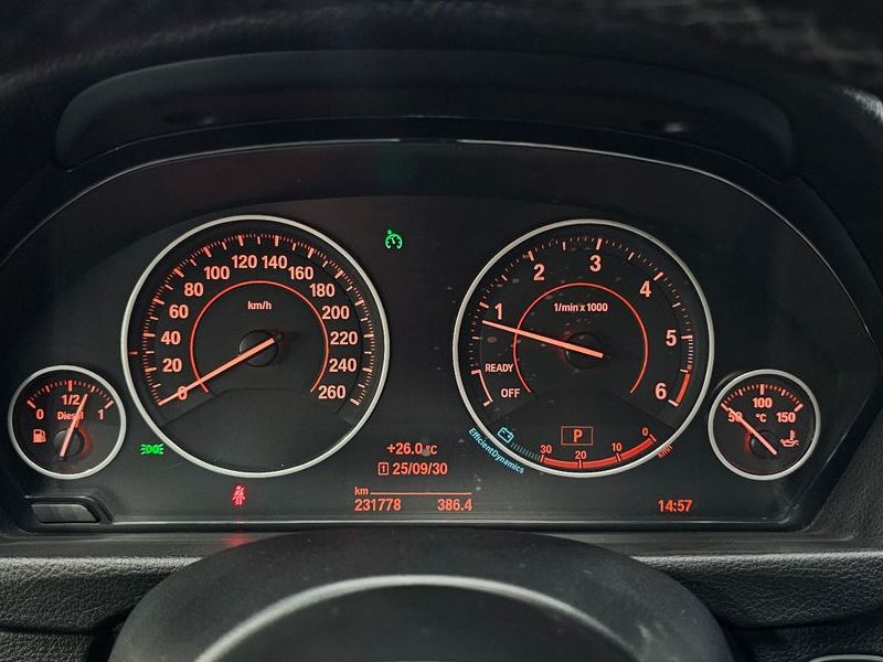 2015 BMW 3 Series 320d M Performence Edition photo 8
