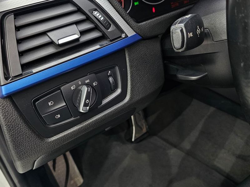 2015 BMW 3 Series 320d M Performence Edition photo 17