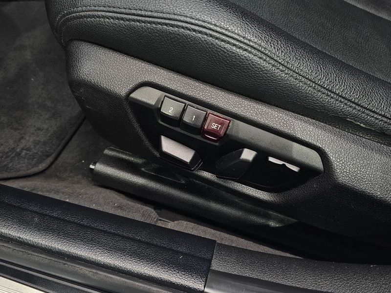 2015 BMW 3 Series 320d M Performence Edition photo 19