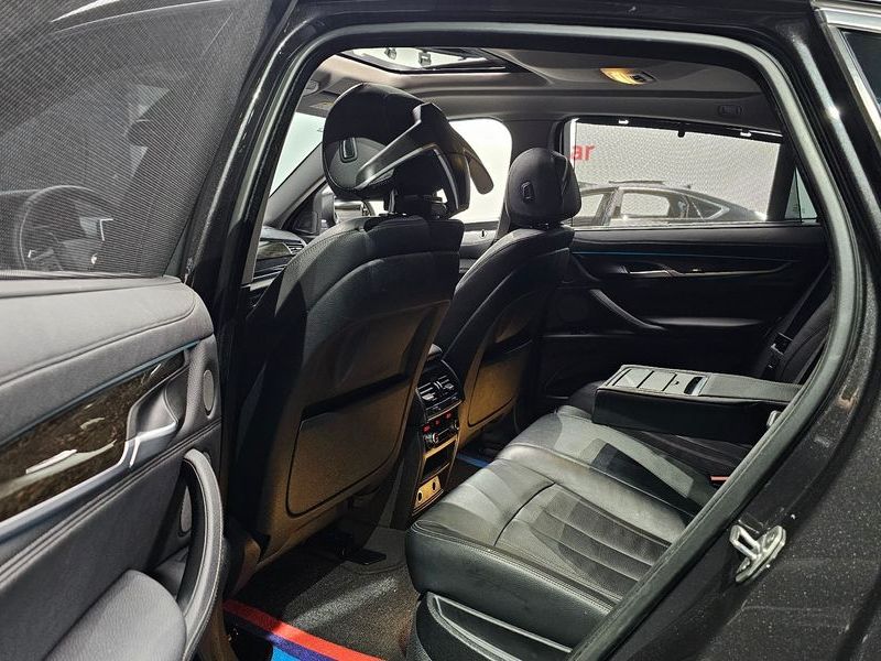 2017 BMW X6 xDrive 30d photo 11