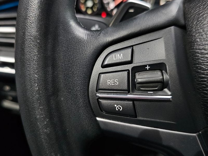 2017 BMW X6 xDrive 30d photo 16