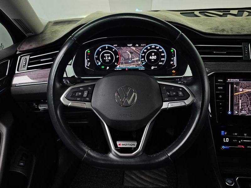 2021 Volkswagen Passat 2.0 TDI 4Motion Prestige photo 13