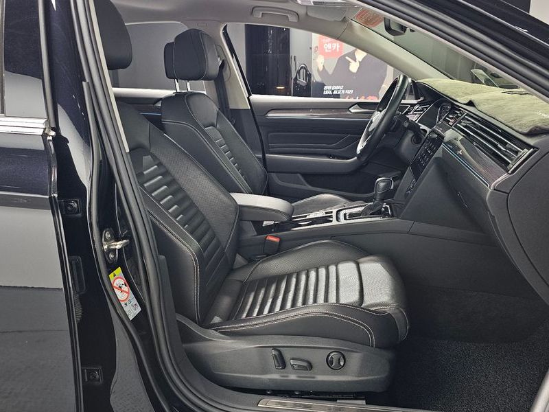 2021 Volkswagen Passat 2.0 TDI 4Motion Prestige photo 26