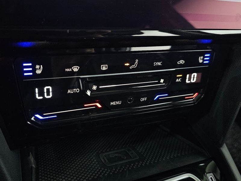 2021 Volkswagen Passat 2.0 TDI 4Motion Prestige photo 30