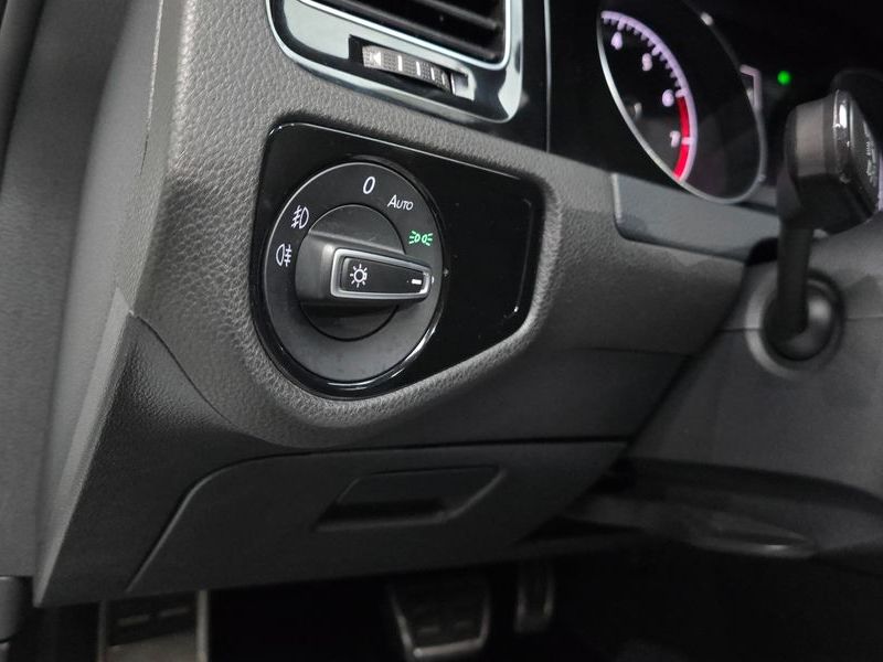 2014 Volkswagen Golf 1.4 TSI photo 14