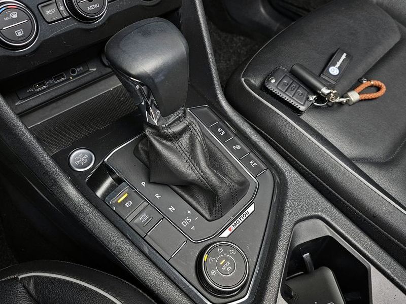 2020 Volkswagen Tiguan 2.0 TDI 4Motion Prestige photo 9