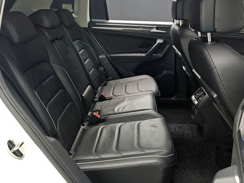 2020 Volkswagen Tiguan 2.0 TDI 4Motion Prestige photo 11