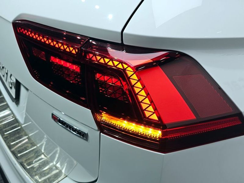 2020 Volkswagen Tiguan 2.0 TDI 4Motion Prestige photo 23
