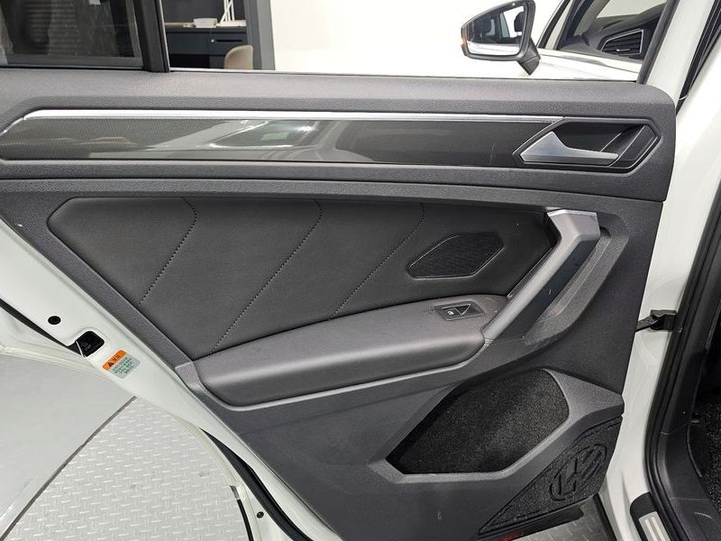 2020 Volkswagen Tiguan 2.0 TDI 4Motion Prestige photo 28