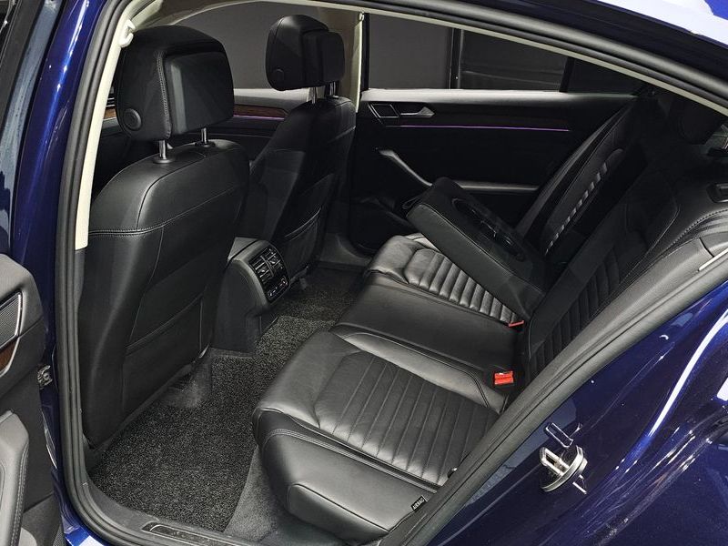 2018 Volkswagen Passat 2.0 TDI Prestige photo 12