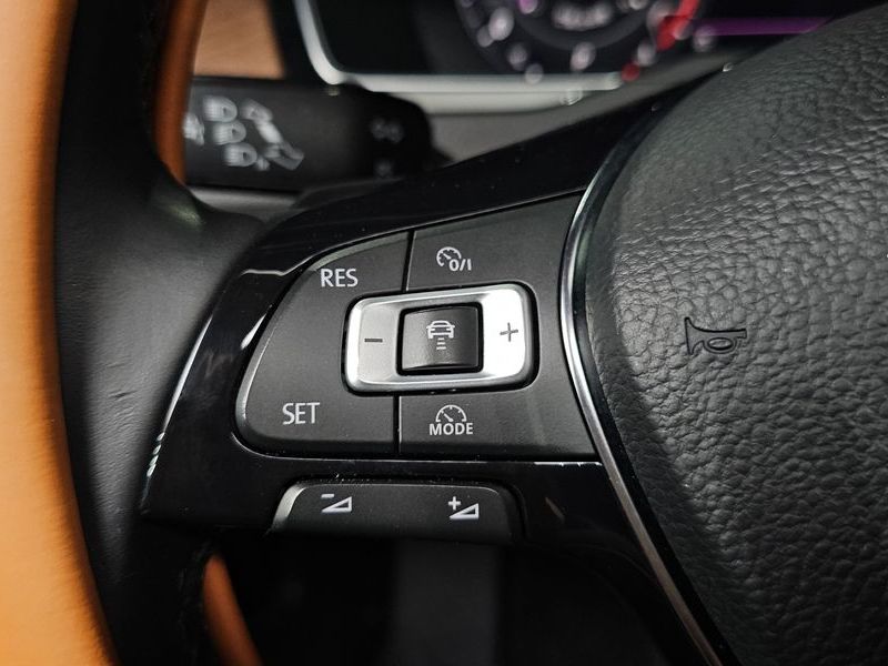 2018 Volkswagen Passat 2.0 TDI Prestige photo 17