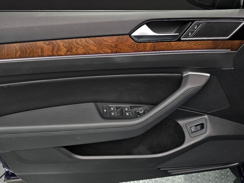 2018 Volkswagen Passat 2.0 TDI Prestige photo 24