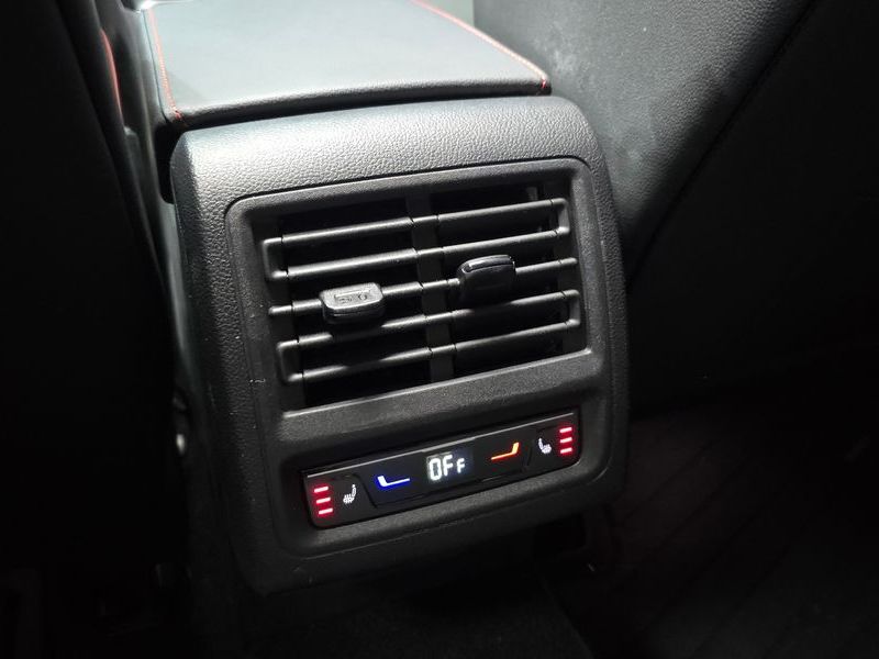 2023 Volkswagen Golf 2.0 GTI photo 17