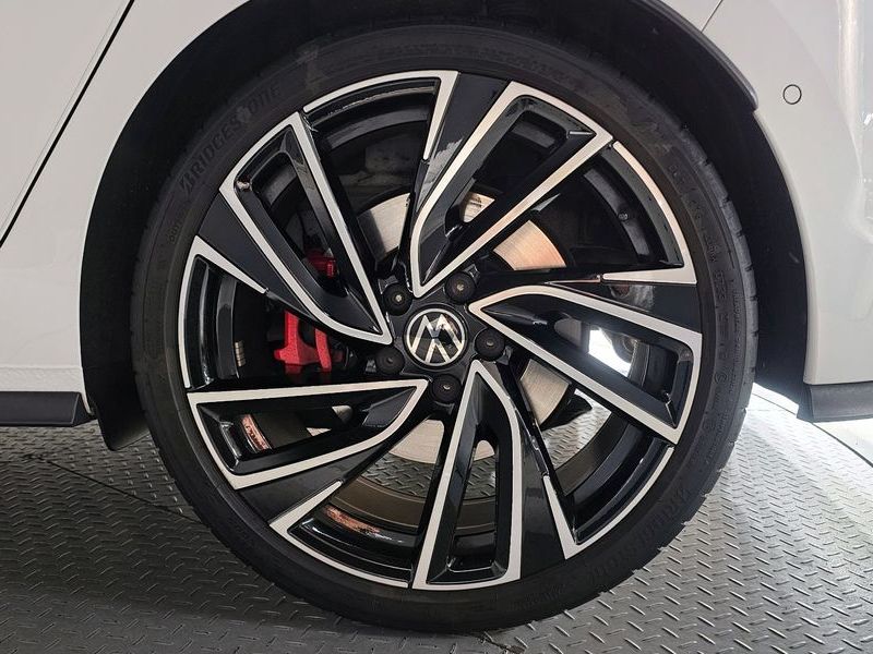 2023 Volkswagen Golf 2.0 GTI photo 21