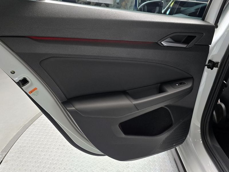 2023 Volkswagen Golf 2.0 GTI photo 25