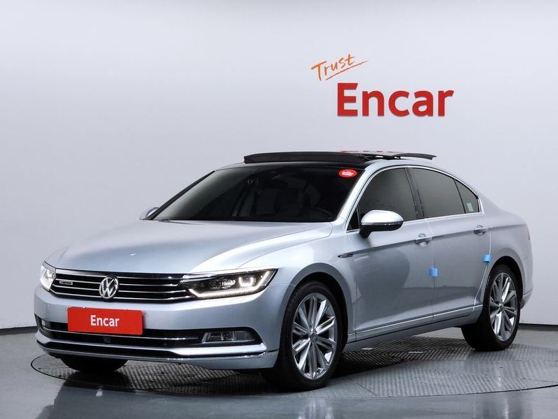 2018 Volkswagen Passat 2.0 TDI 4Motion Prestige photo 1