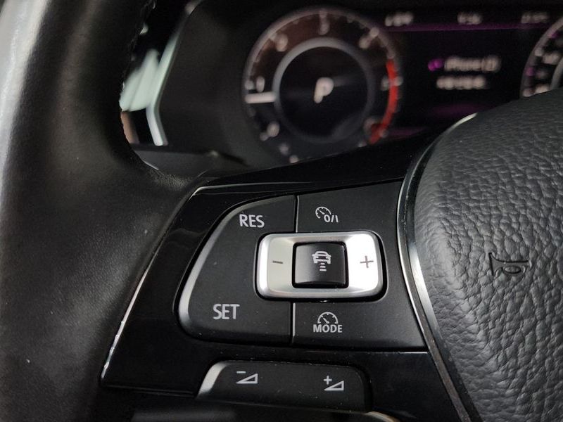 2018 Volkswagen Passat 2.0 TDI 4Motion Prestige photo 18