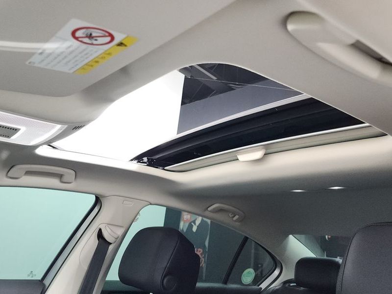 2018 Volkswagen Passat 2.0 TDI 4Motion Prestige photo 19