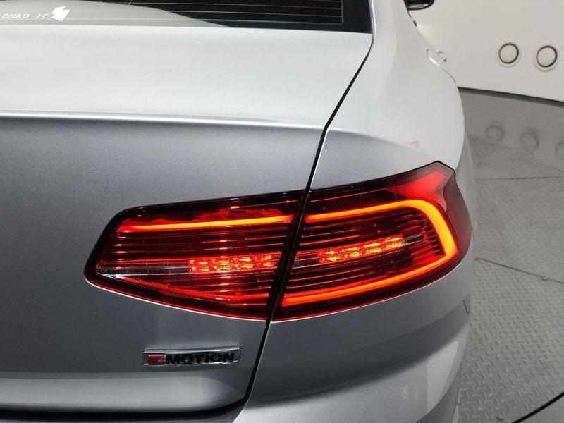 2018 Volkswagen Passat 2.0 TDI 4Motion Prestige photo 23