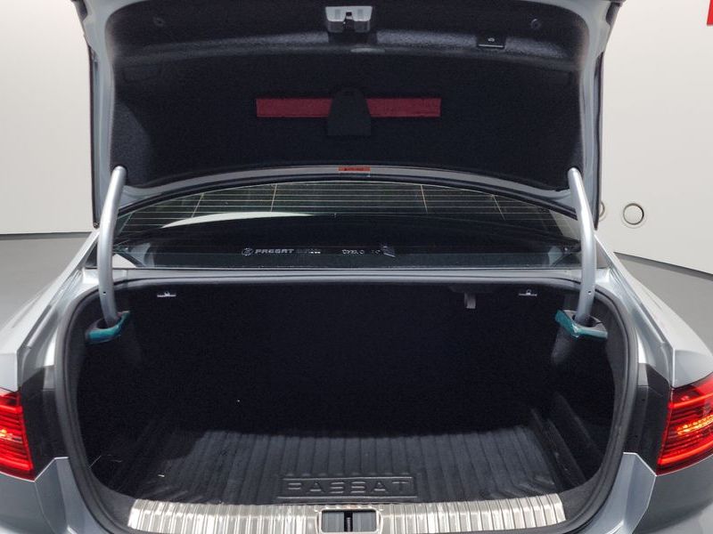 2018 Volkswagen Passat 2.0 TDI 4Motion Prestige photo 27