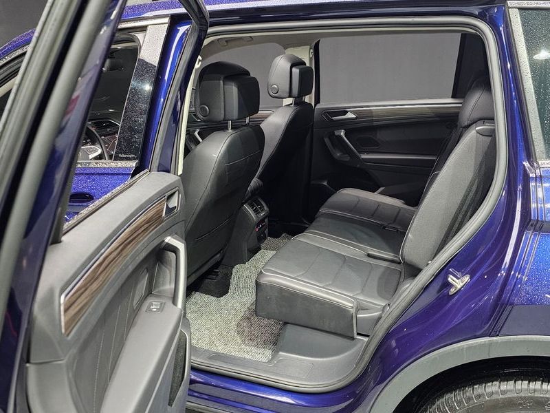 2023 Volkswagen Tiguan 2.0 TSI Prestige photo 10