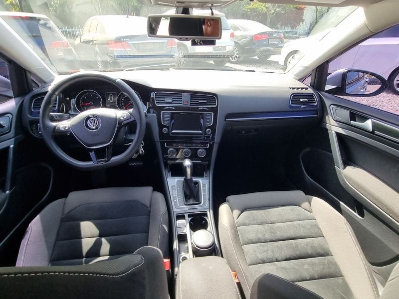 2014 Volkswagen Golf 1.6 TDI Blue Motion photo 18
