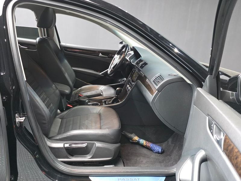 2015 Volkswagen Passat 1.8 TSI B7 photo 11