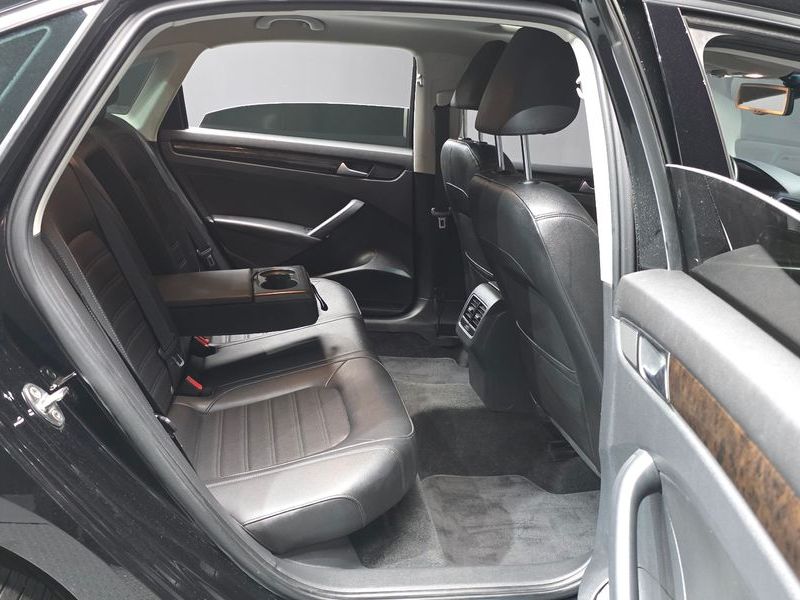 2015 Volkswagen Passat 1.8 TSI B7 photo 12