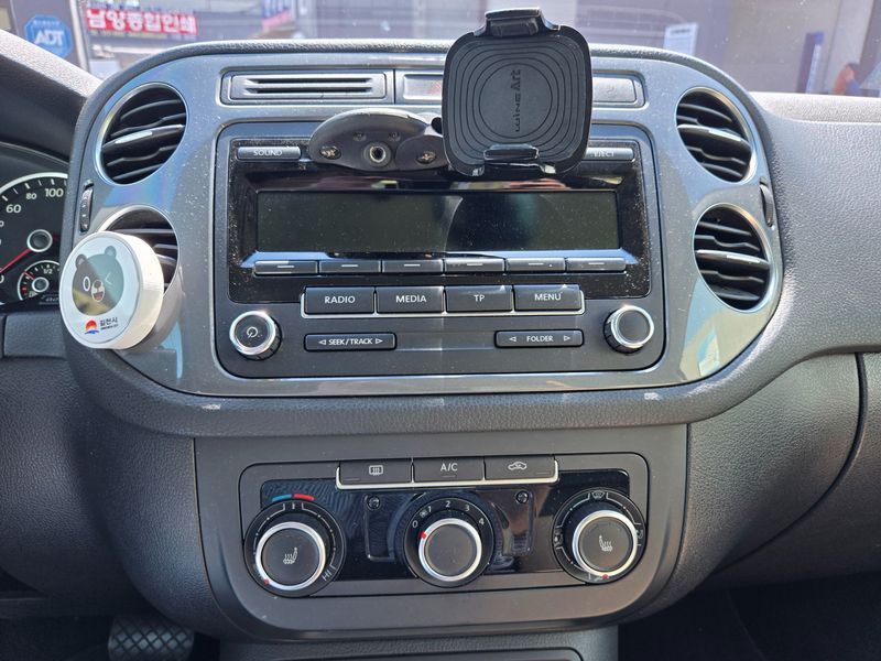 2015 Volkswagen Tiguan 2.0 TDI Comfort 5N photo 8