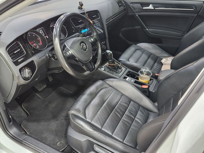2014 Volkswagen Golf 2.0 TDI Premium photo 7