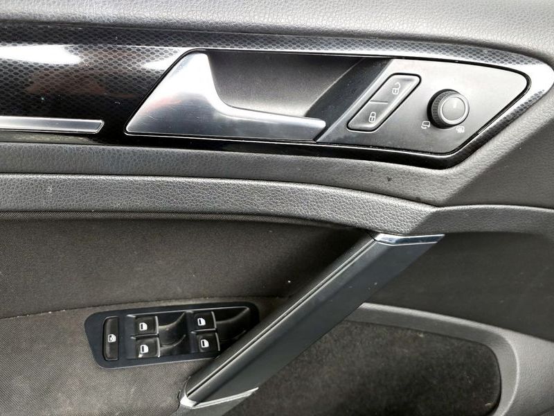 2013 Volkswagen Golf 1.6 TDI photo 18