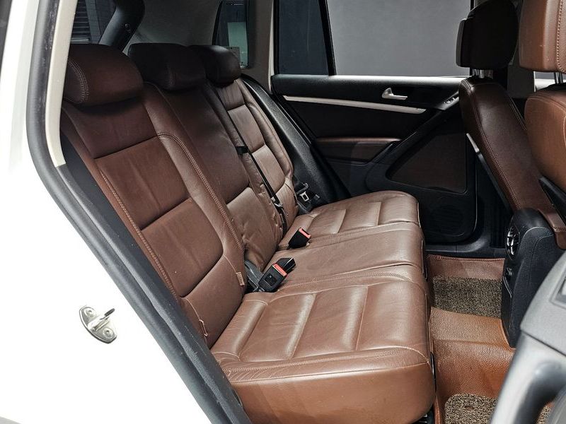 2015 Volkswagen Tiguan 2.0 TDI Comfort 5N photo 11