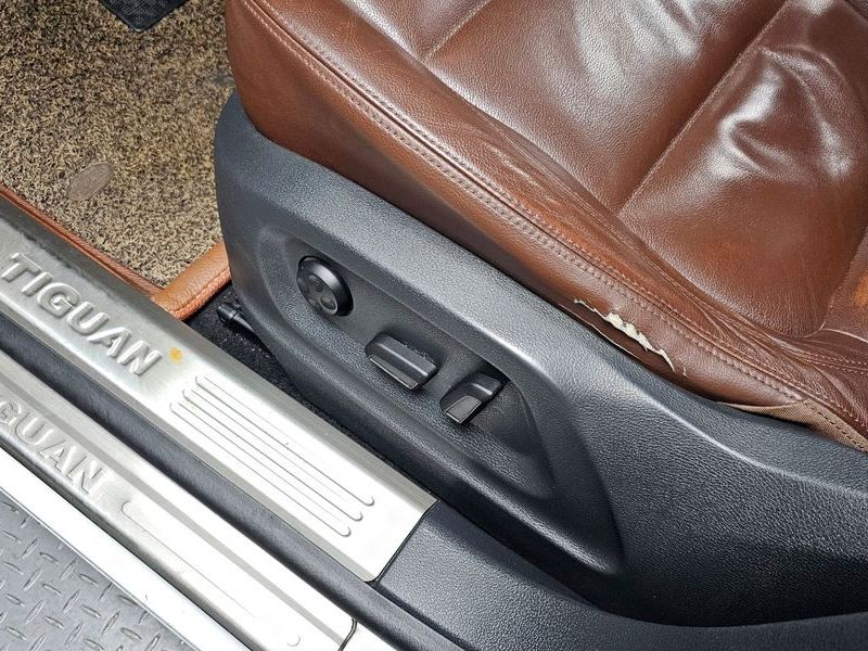 2015 Volkswagen Tiguan 2.0 TDI Comfort 5N photo 17