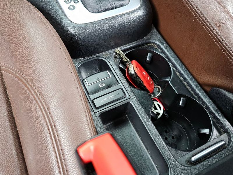 2015 Volkswagen Tiguan 2.0 TDI Comfort 5N photo 18