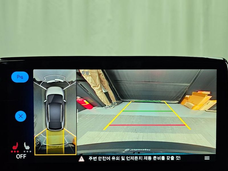 2023 Volkswagen ID.4 Pro photo 15