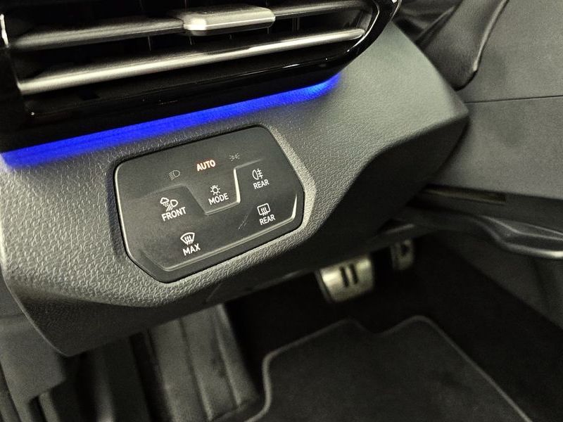 2023 Volkswagen ID.4 Pro photo 19