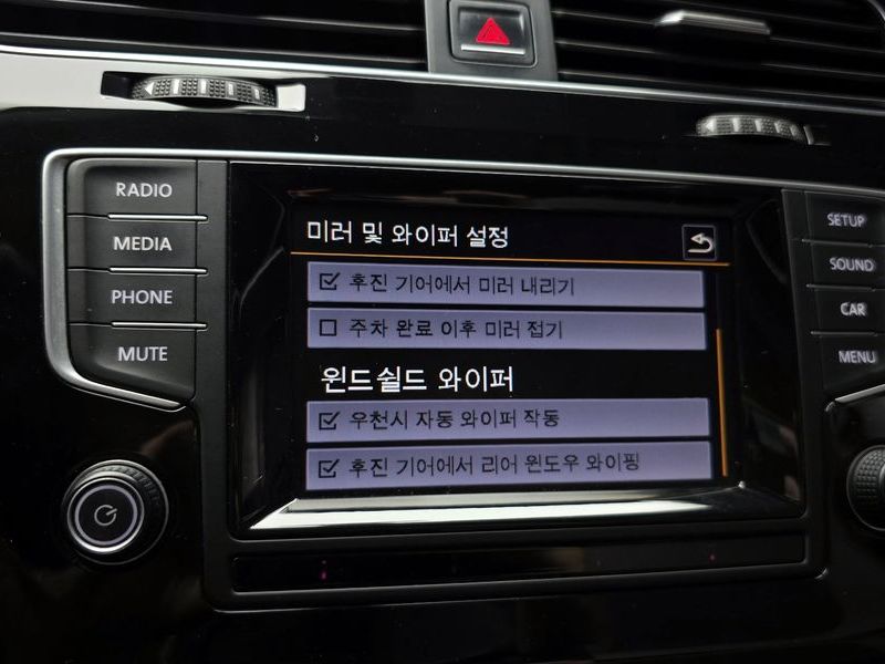 2015 Volkswagen Golf 2.0 TDI photo 16