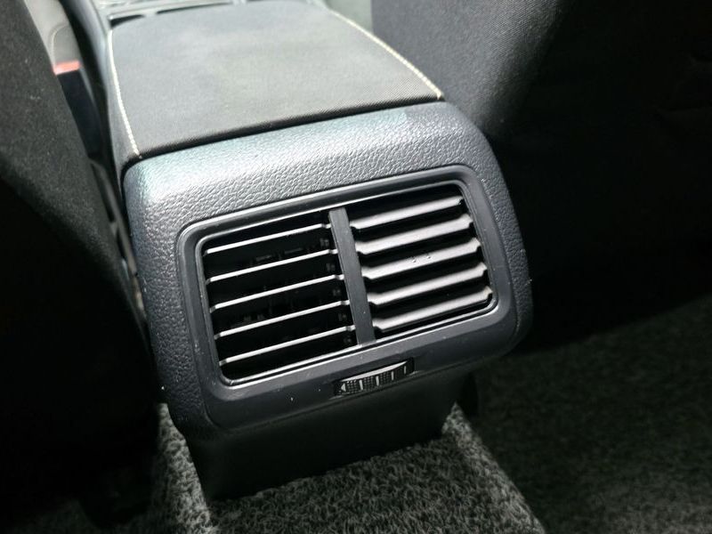 2015 Volkswagen Golf 2.0 TDI photo 19