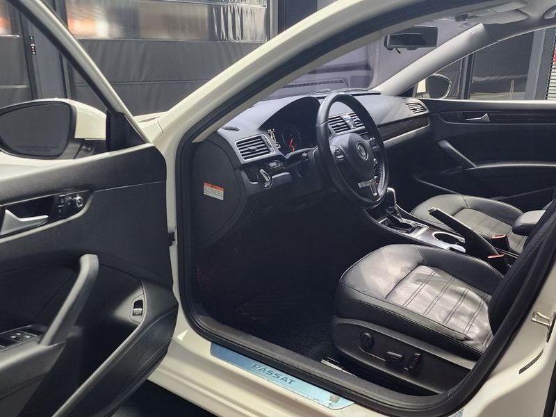 2015 Volkswagen Passat 1.8 TSI B7 photo 10